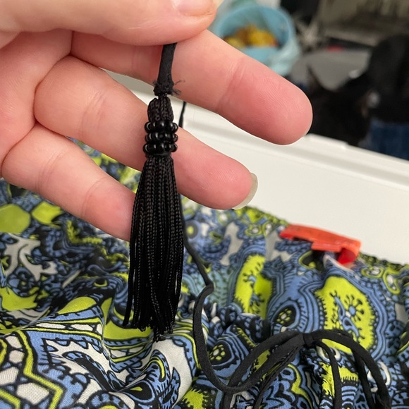 Hale Bob cabana blouse - Picture 9 of 9